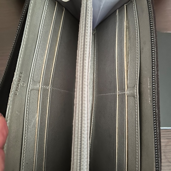 Authentic Chanel CC Camilla Lambskin Zipped Wallet - Picture 4 of 6